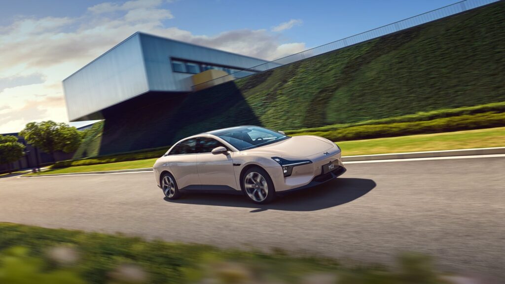 Image of the Mona M03 EV.